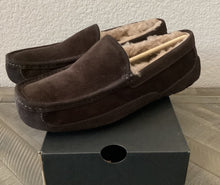 UGG Men's Ascot Corduroy